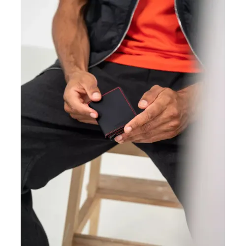SECRID SLIMWALLET MATTE BLACK & RED