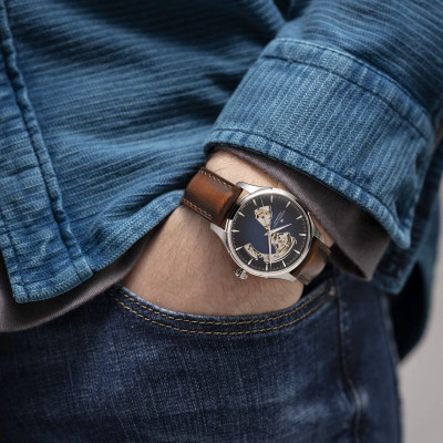 MONTRE HAMILTON JAZZMASTER SUPERMAN: LEGACY (2025) & DISCLOSURE DAY (2026)