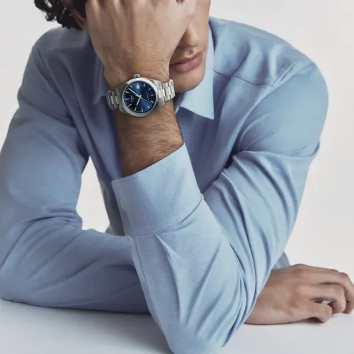 Photo montrant l'intégralité de la montre Montre Tissot Gentleman 38mm Cadran Vert Bracelet Argenté
