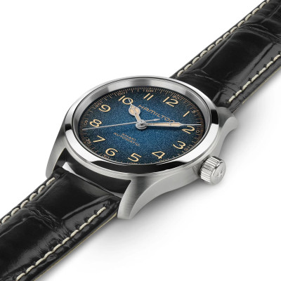 Montre Hamilton Khaki Field Murph 38 mm en vue inclinée