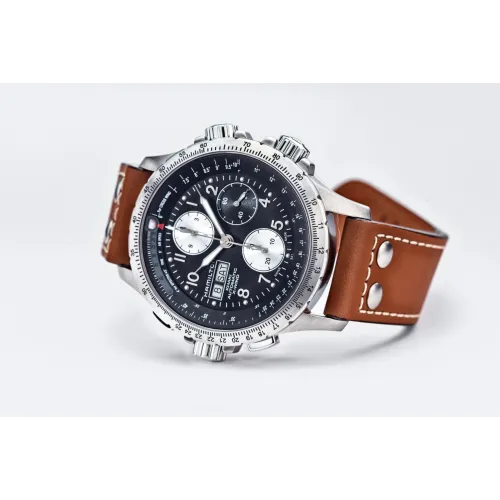 Hamilton khaki aviation x-wind 44 mm chrono automatique