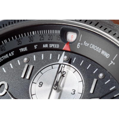 Hamilton khaki aviation x-wind 44 mm chrono automatique